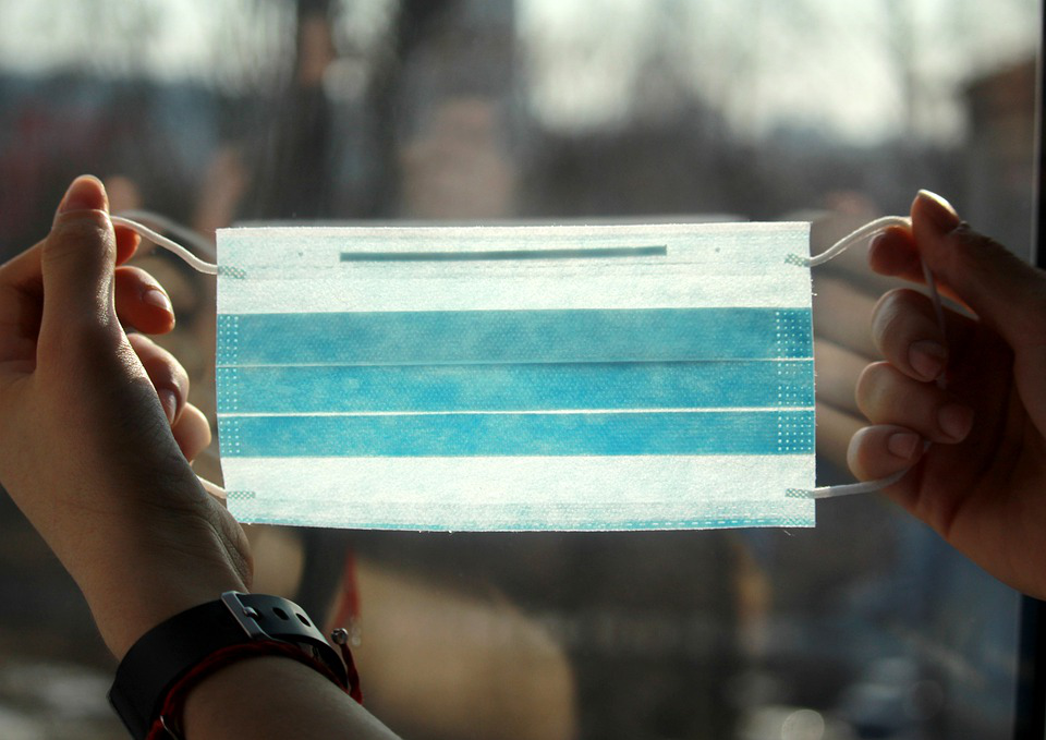 CDC: Hvernig á að vera með grímu rétt?